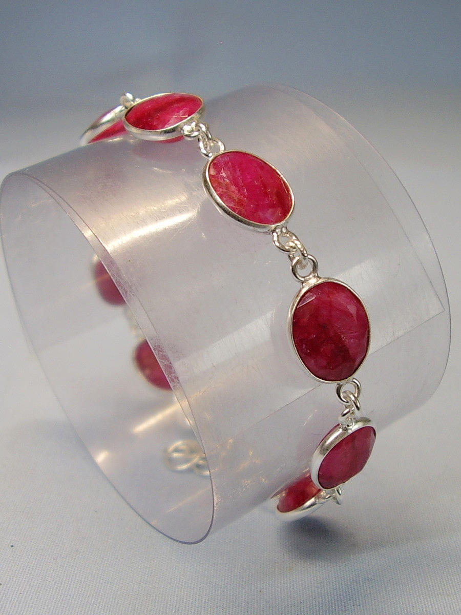 RUBY BRACELET 38 ct. FACETED NATURAL RUBIES.