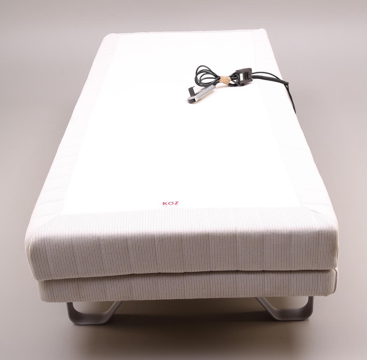 SÄNG, ställbar elektriskt, KOZ, 90x210 cm.