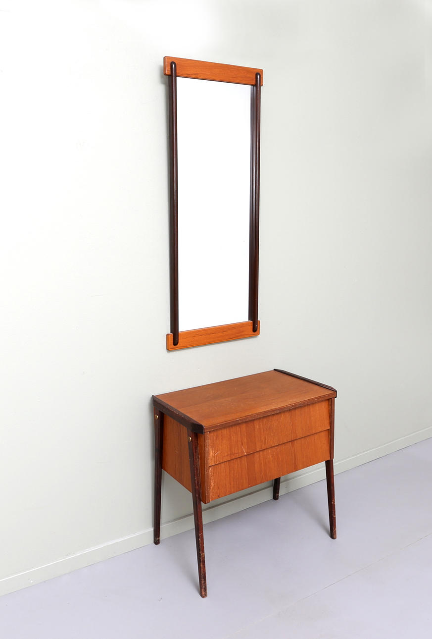 SPEGEL med byrå, teak, 1950/60-tal.