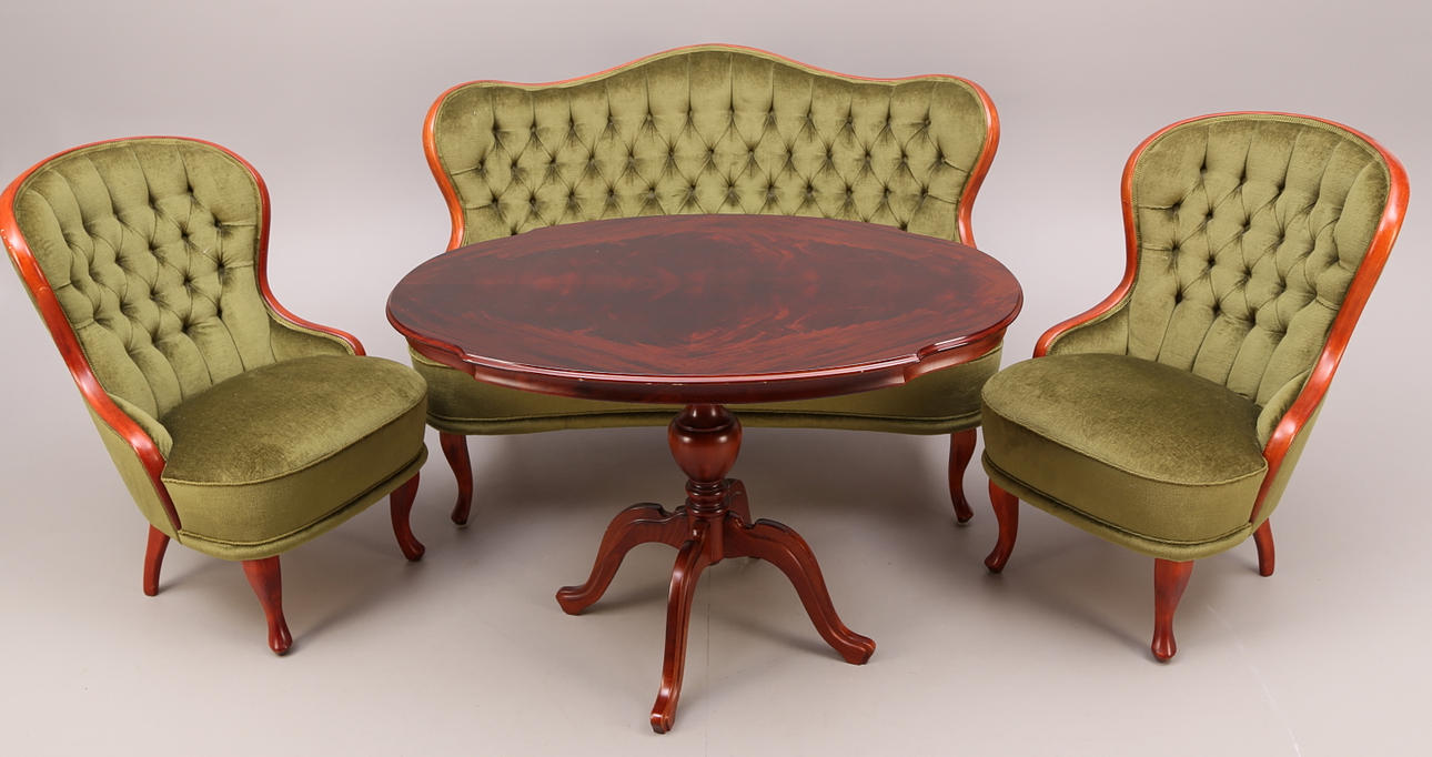 SALONGSGRUPP, 4 delar, nyrokokostil, 1900-tal, grön sammet.