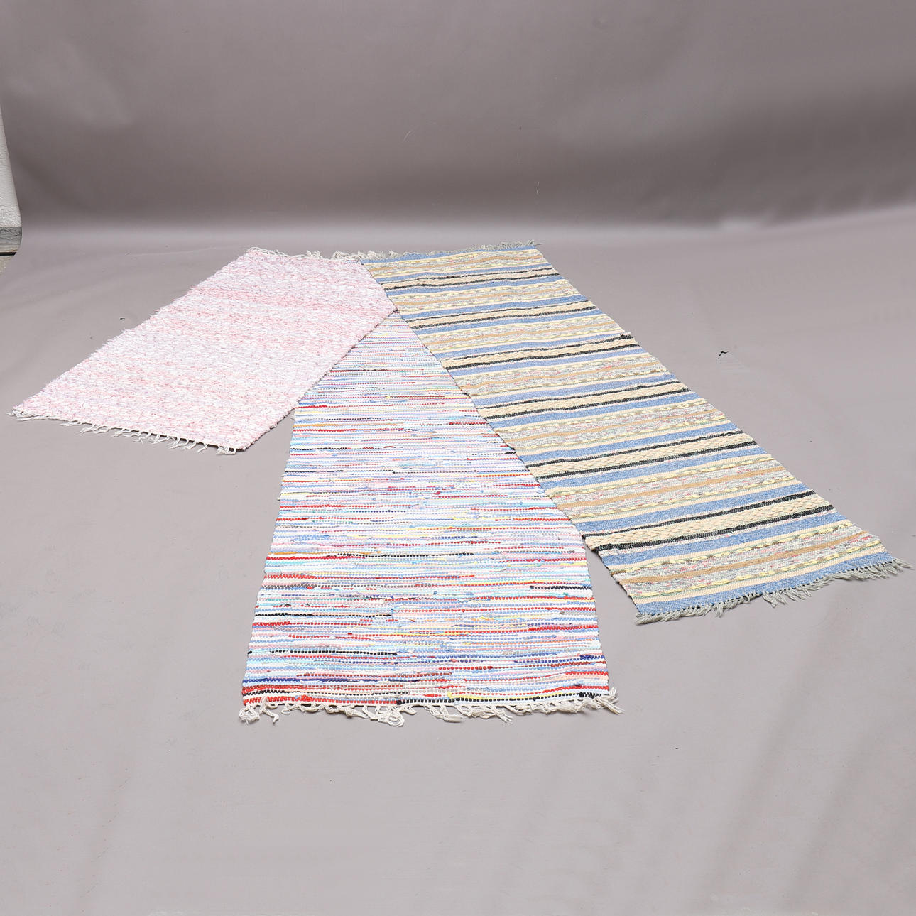 TRASMATTOR, 3 st, handvävda, olika modeller.