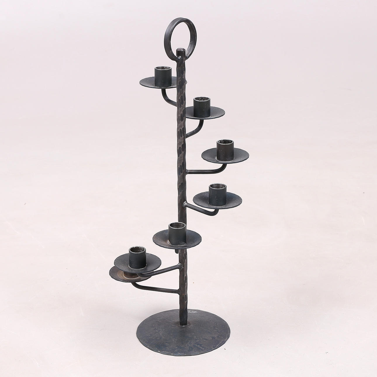 LJUSSTAKE, smide, 1900-tal.