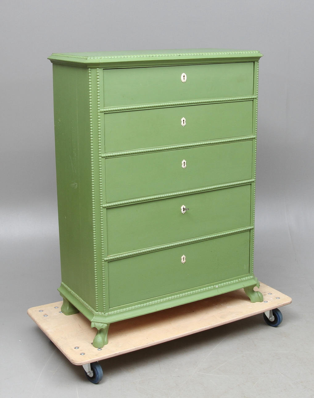 BYRÅ, grönmålad, 18/1900-tal.