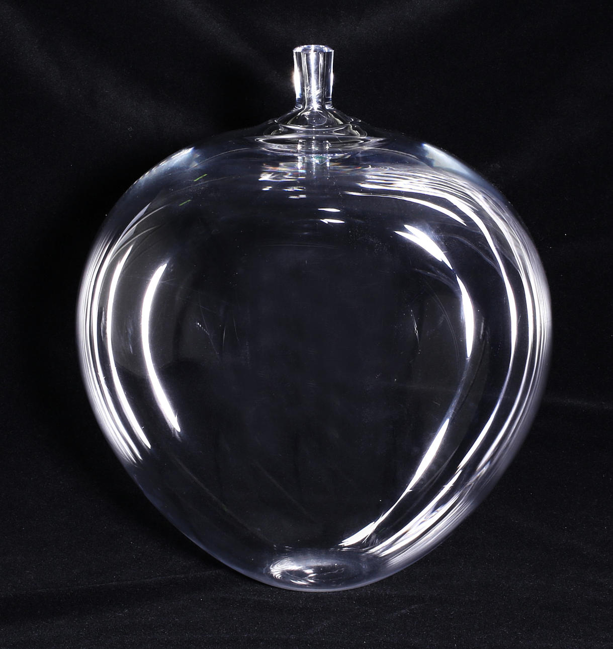 INGEBORG LUNDIN. "ÄPPLET" Orrefors.