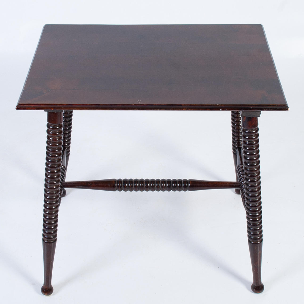 BEISTELLTISCH. Eiche dunkel gebeizt, 1930-40er Jahre.