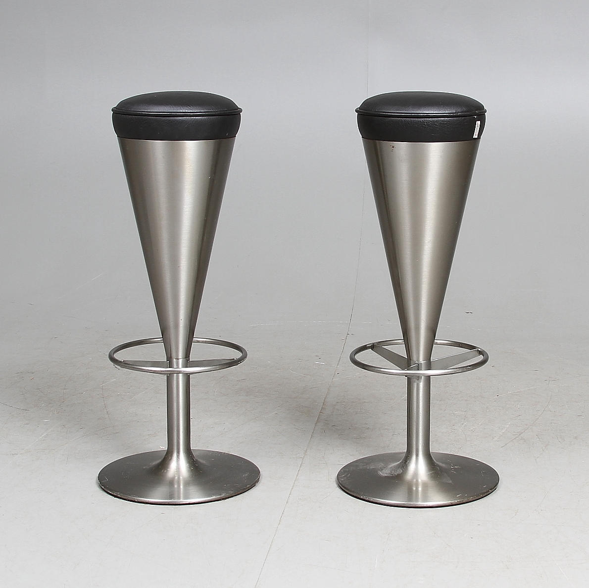 BARPALLAR, ett par, Johanson Design Markaryd.