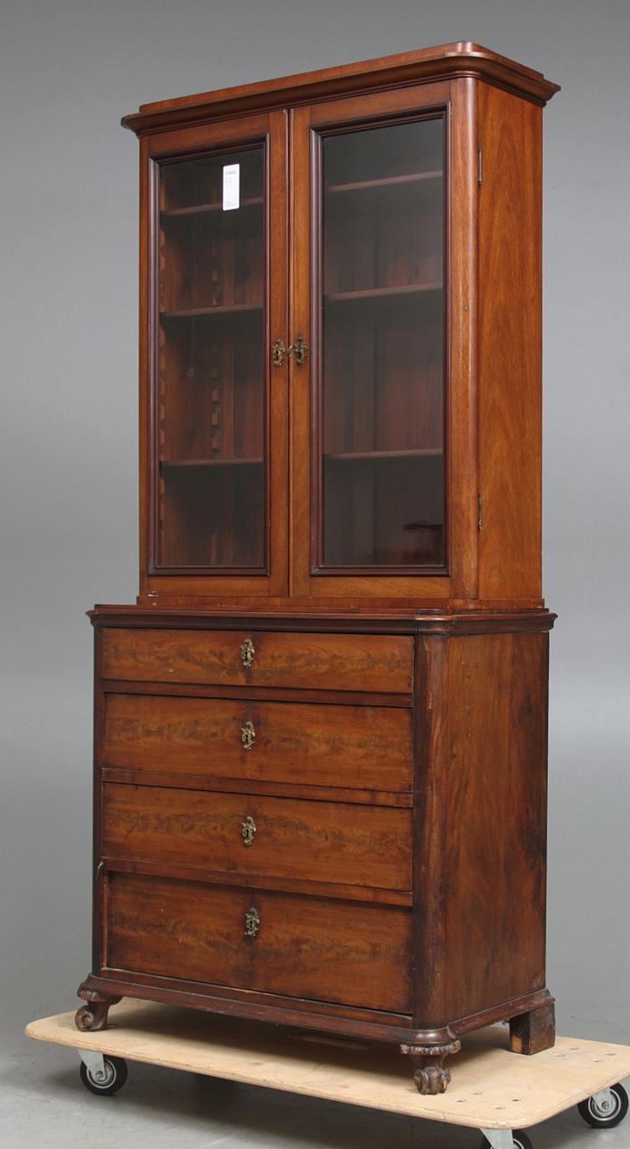 BOKSKÅP, senempir, 1800-talets andra hälft.