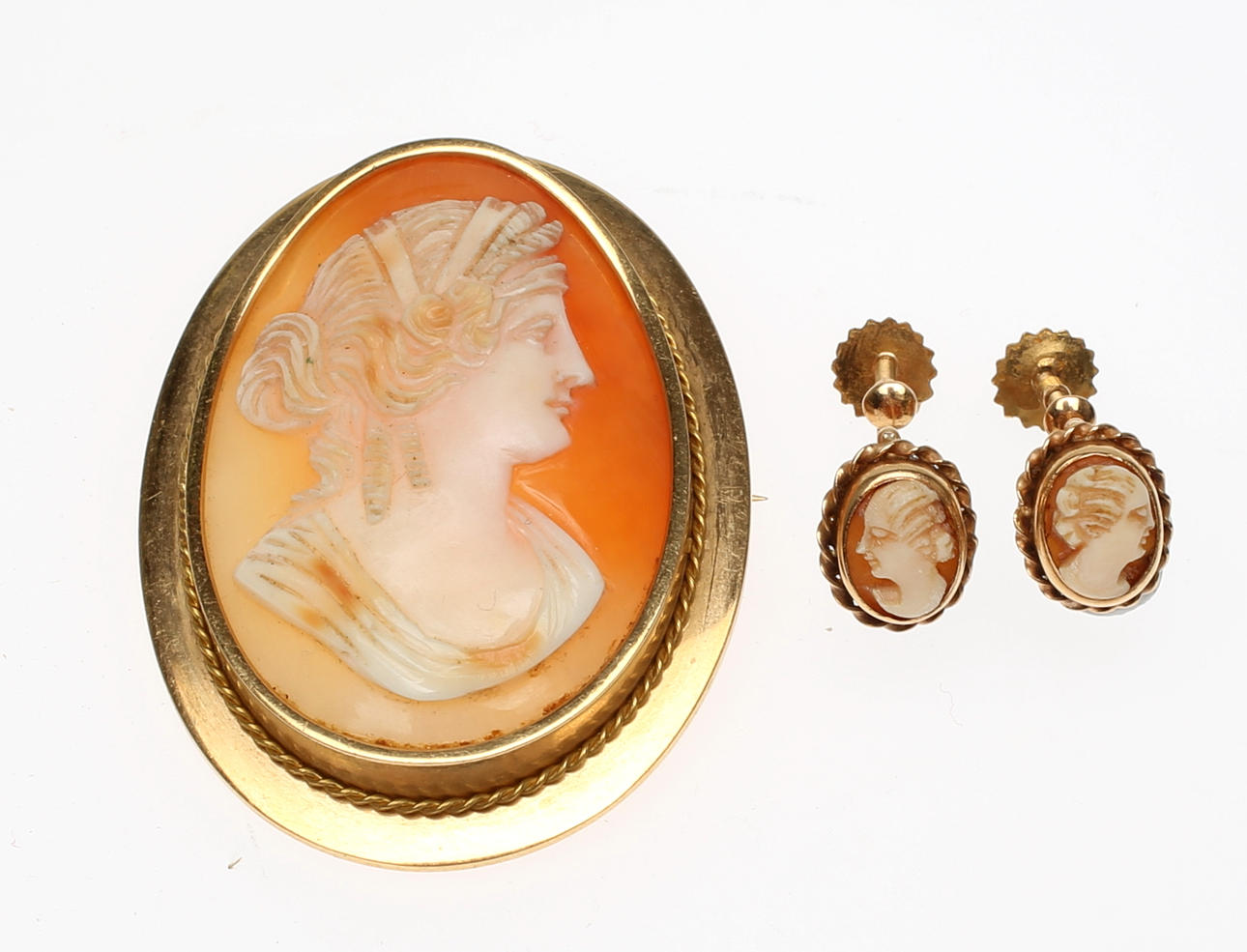 CAMEBROSCH samt örhängen 18 k.