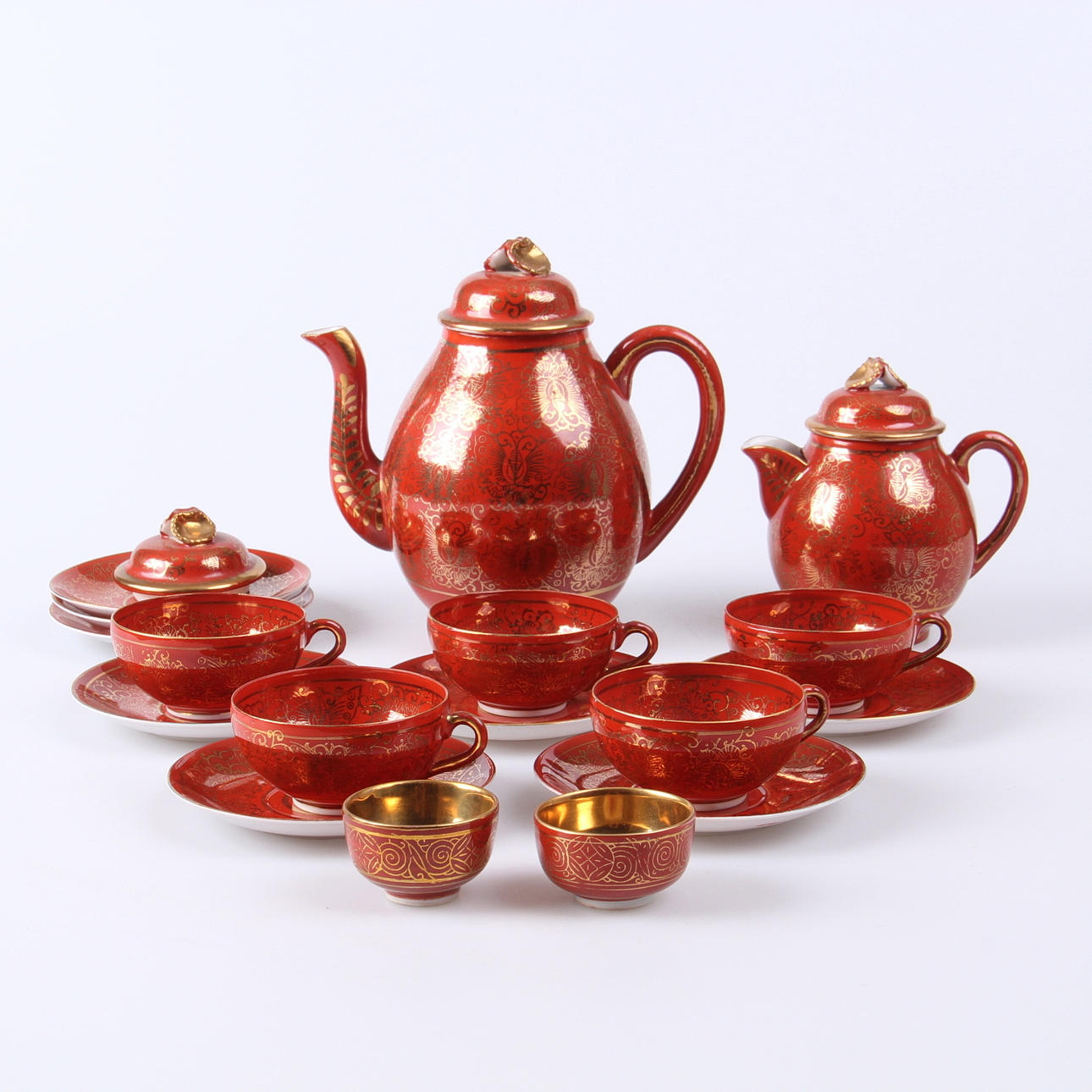 KAFFESERVIS, 18 delar, porslin, pagoda, Japan, 1900-talets mitt.