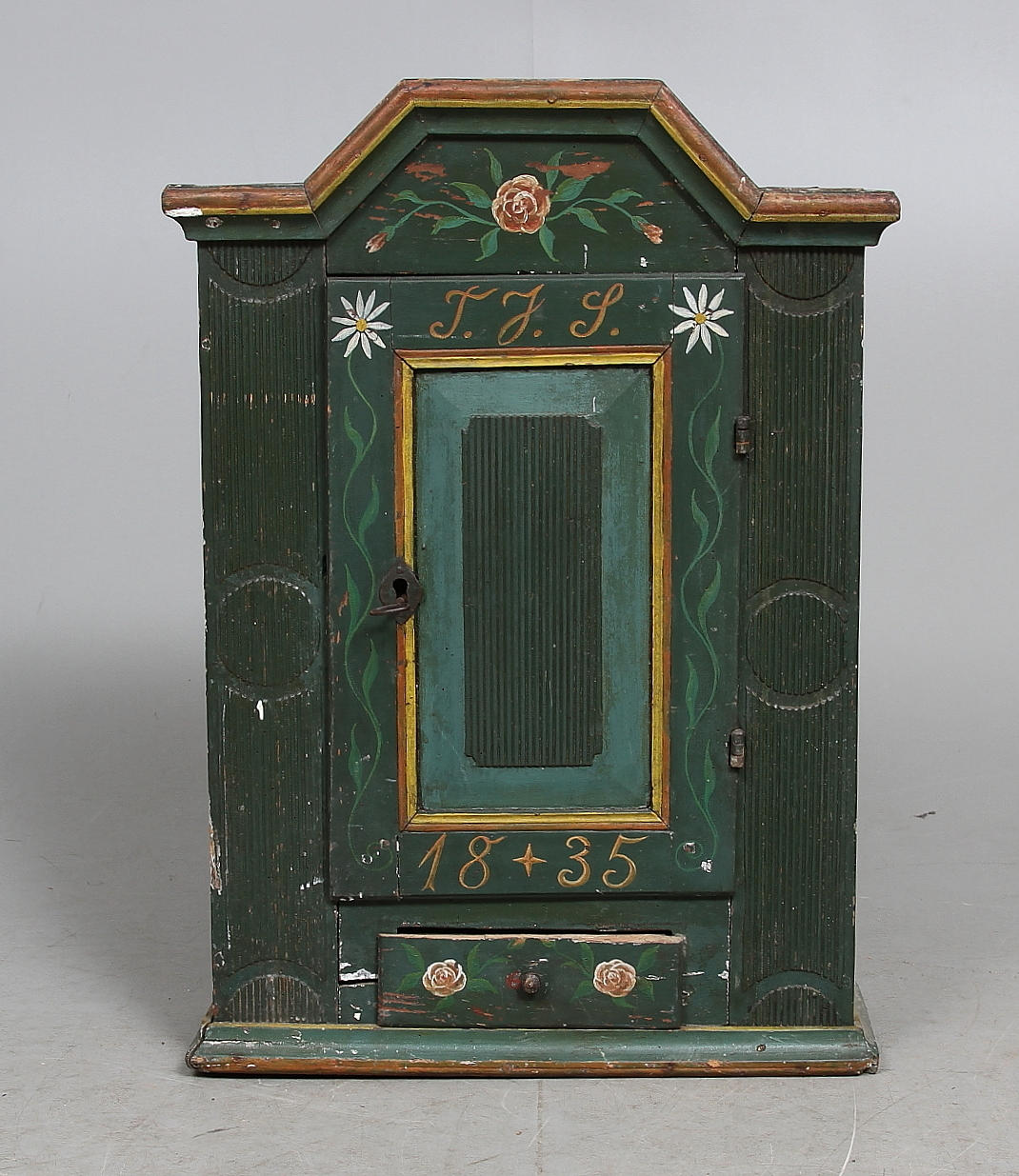 VÄGGSKÅP, allmoge, daterad 1835.