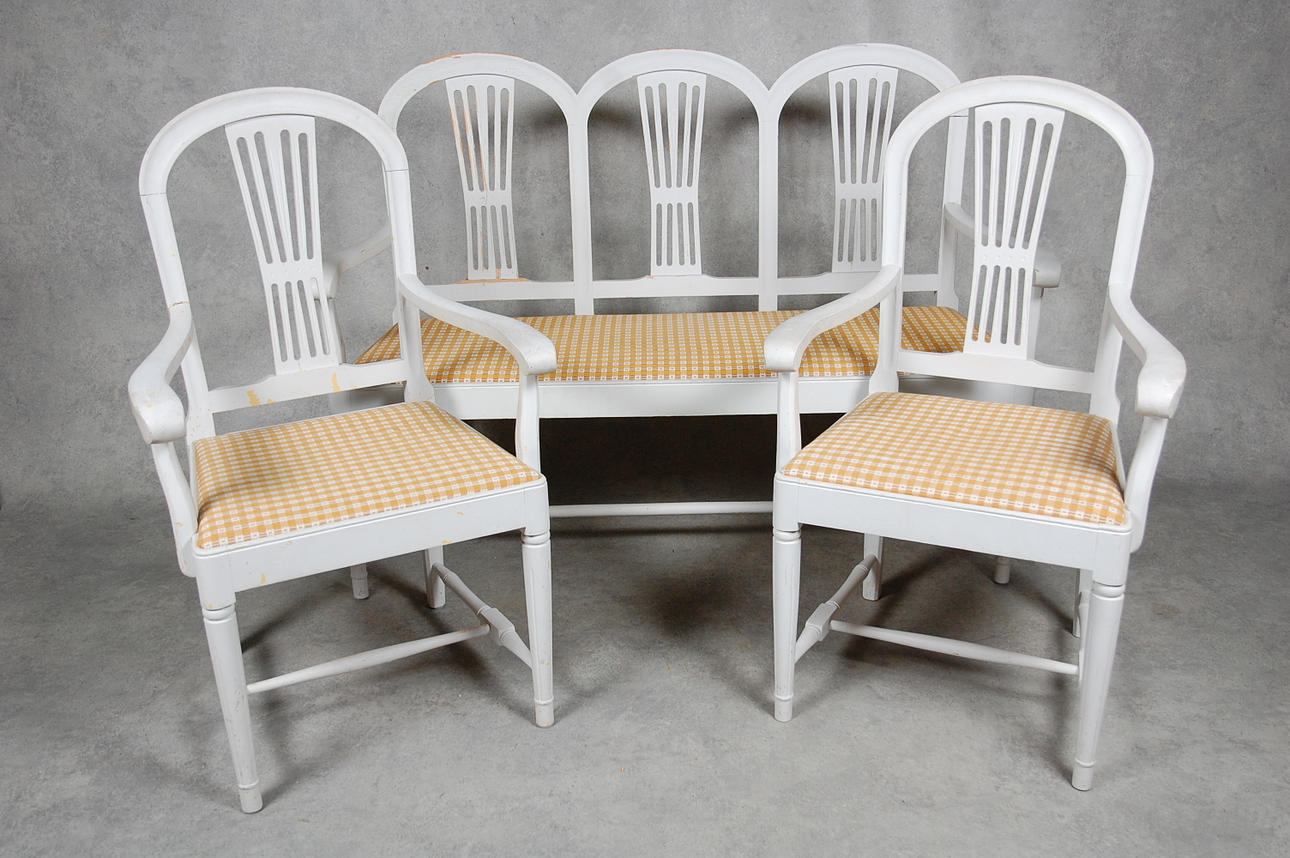 MÖBLEMANG, 4 delar, gustaviansk stil, 1900-talets början.