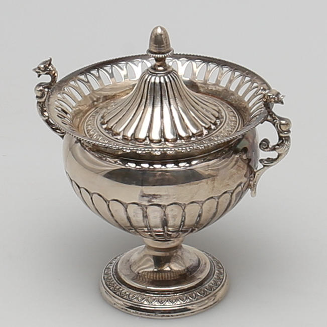 SOCKERSKÅL i silver. Capri, Italien. 1900-tal.