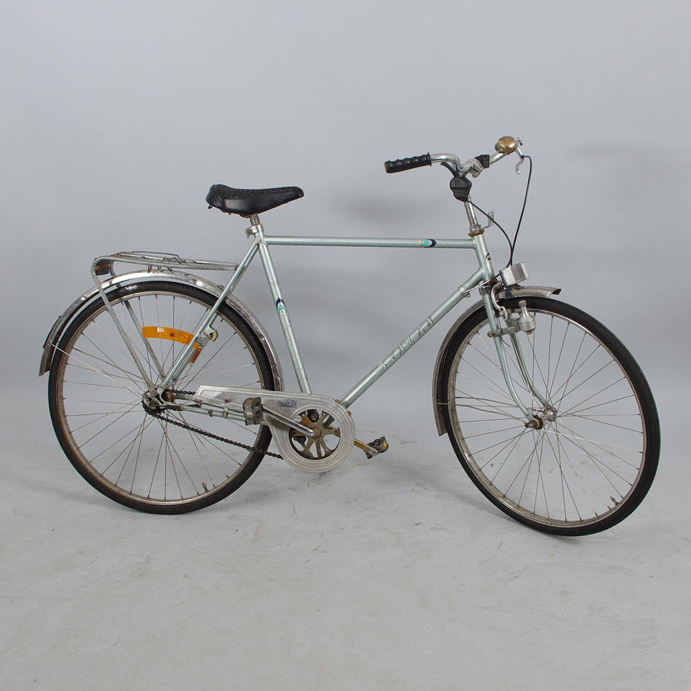 HERRCYKEL, Svalan.