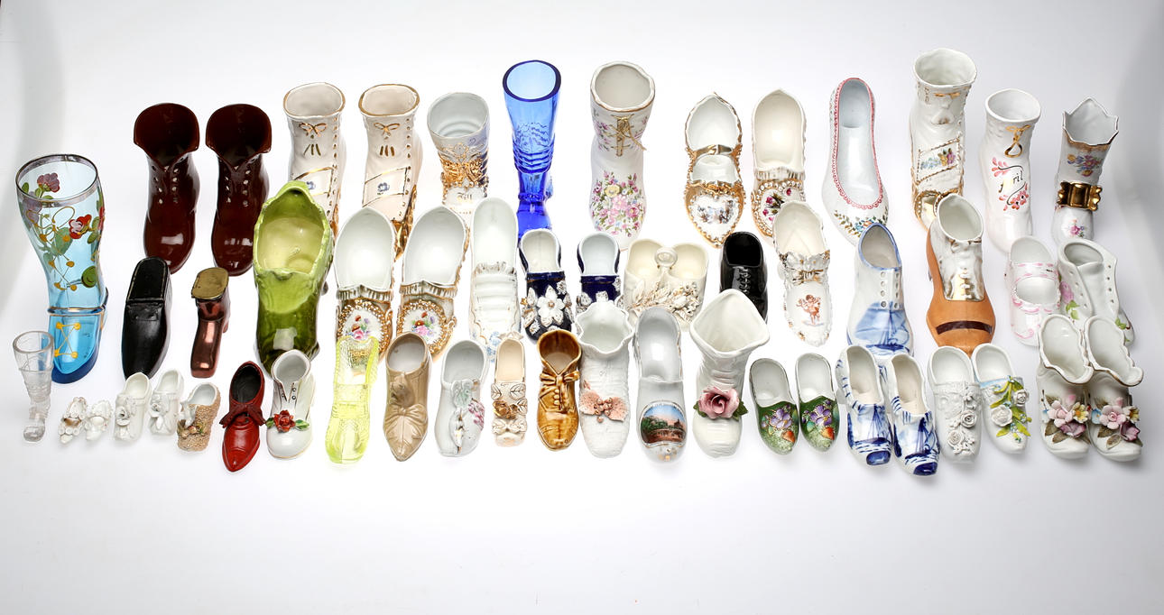 SKOSAMLING, 54 Stycken.