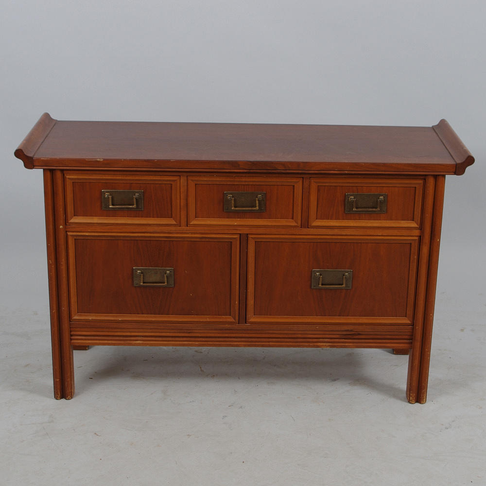 BYRÅ, 5-lådig, orientalisk stil, 1900-tal.