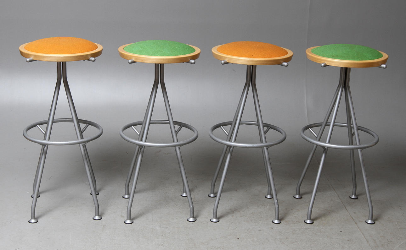 PALLAR, 4 st, Johan Lindau, Blå Station, Åhus, 2000-tal.