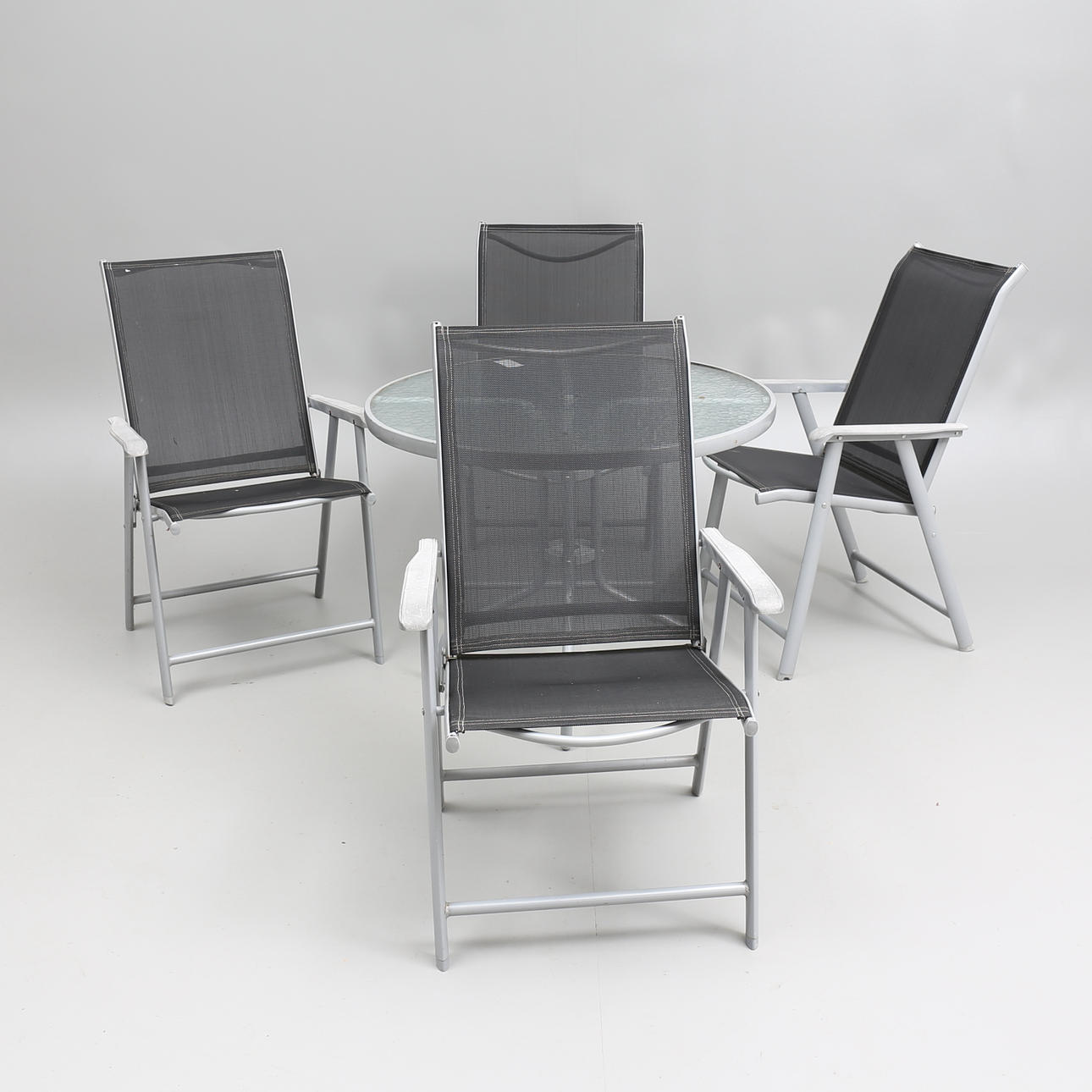 TRÄDGÅRDSMÖBEL, 5 delar, 2000-tal.