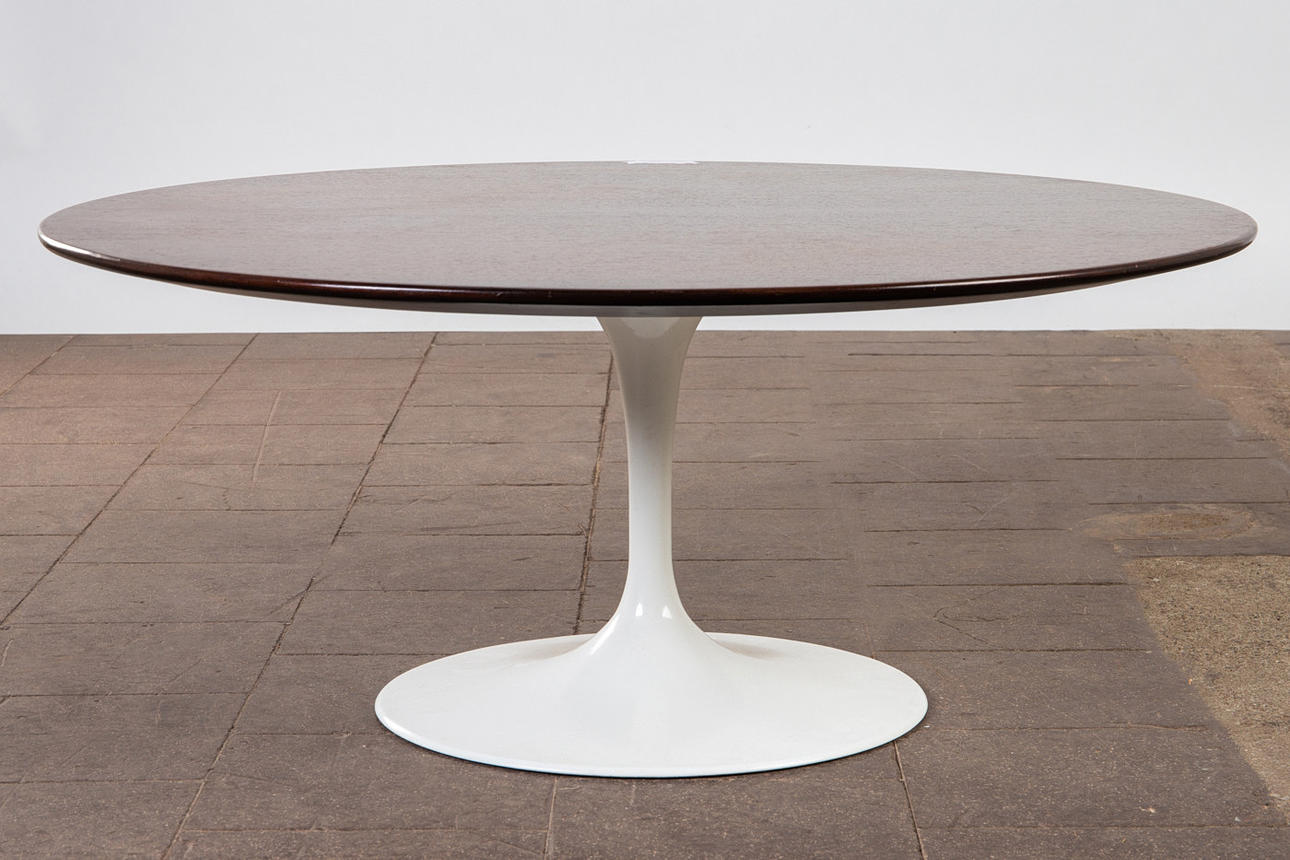 Couchtisch / Tisch, Holz, Metall.