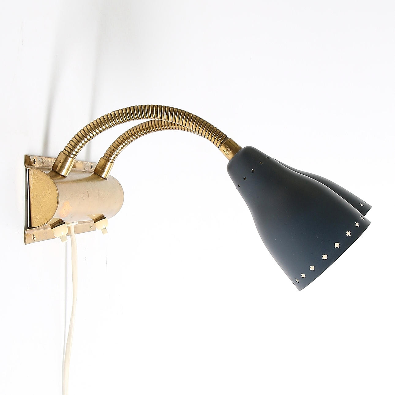 SÄNGLAMPOR, funkis. 1900-talets mitt.