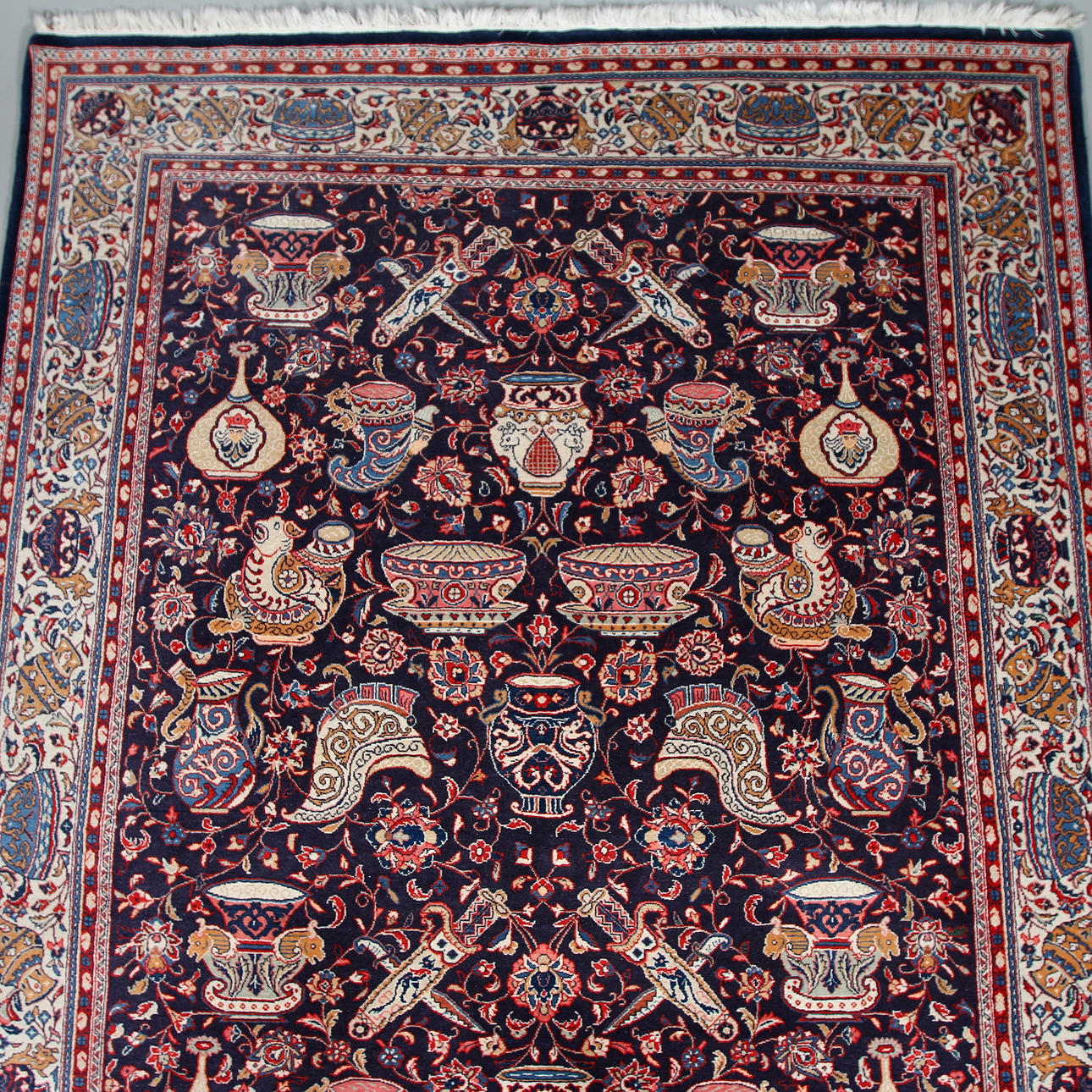MATTA, Sarouk old. 330 x 230 cm.