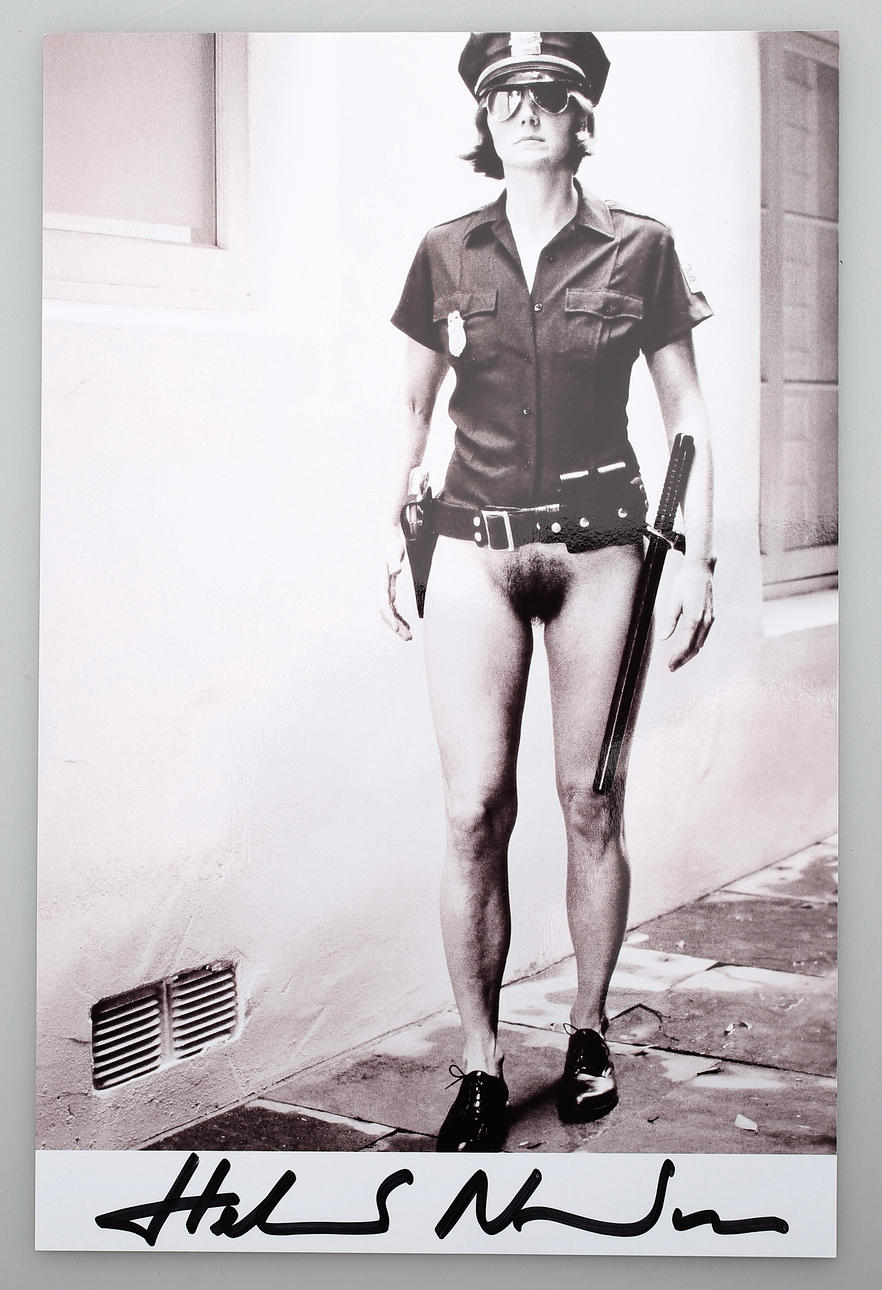 HELMUT NEWTON (1920-2004). ”Evi polisen”.