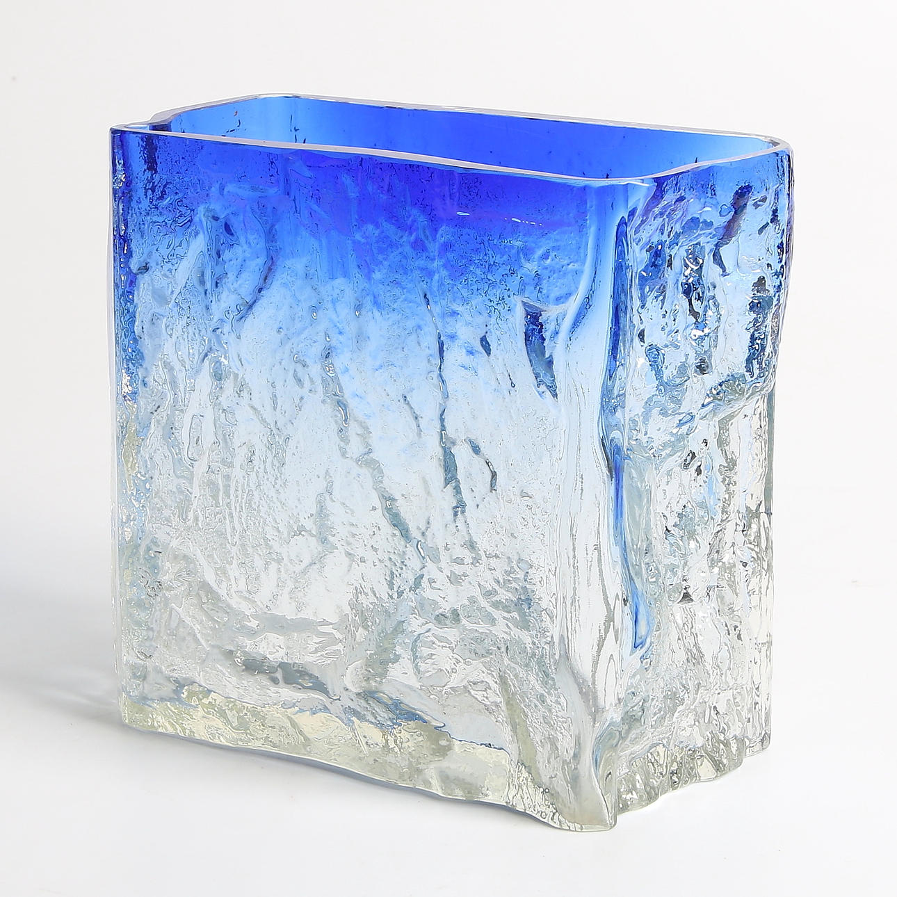 VAS, glas, Kai Blomqvist, OY Kumela, signerad.