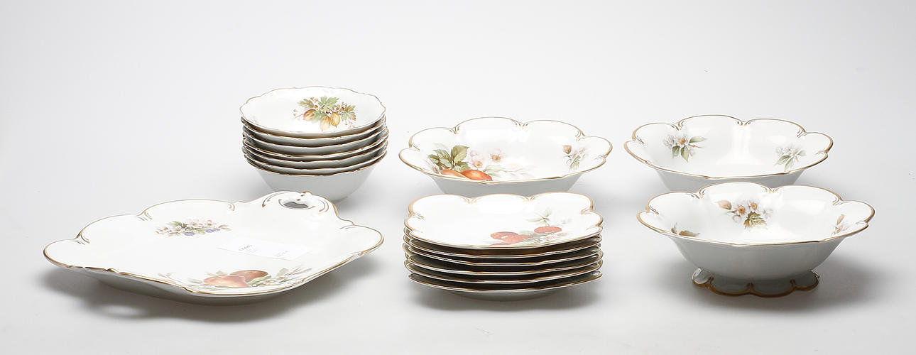 SERVIS, 17 delar, porslin, Hackefors.