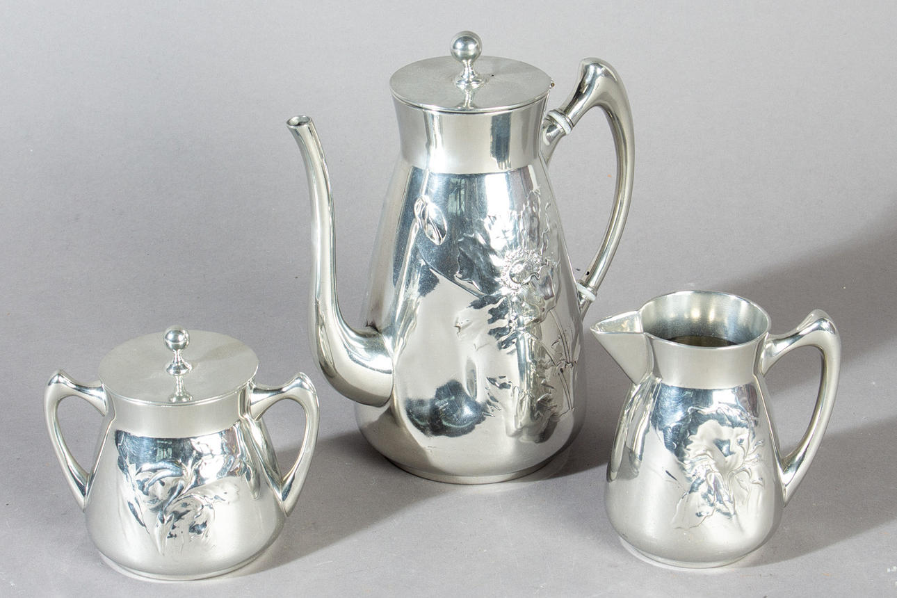 Jugendstil-Kaffeeservice, Kayserzinn, um 1900 (3).