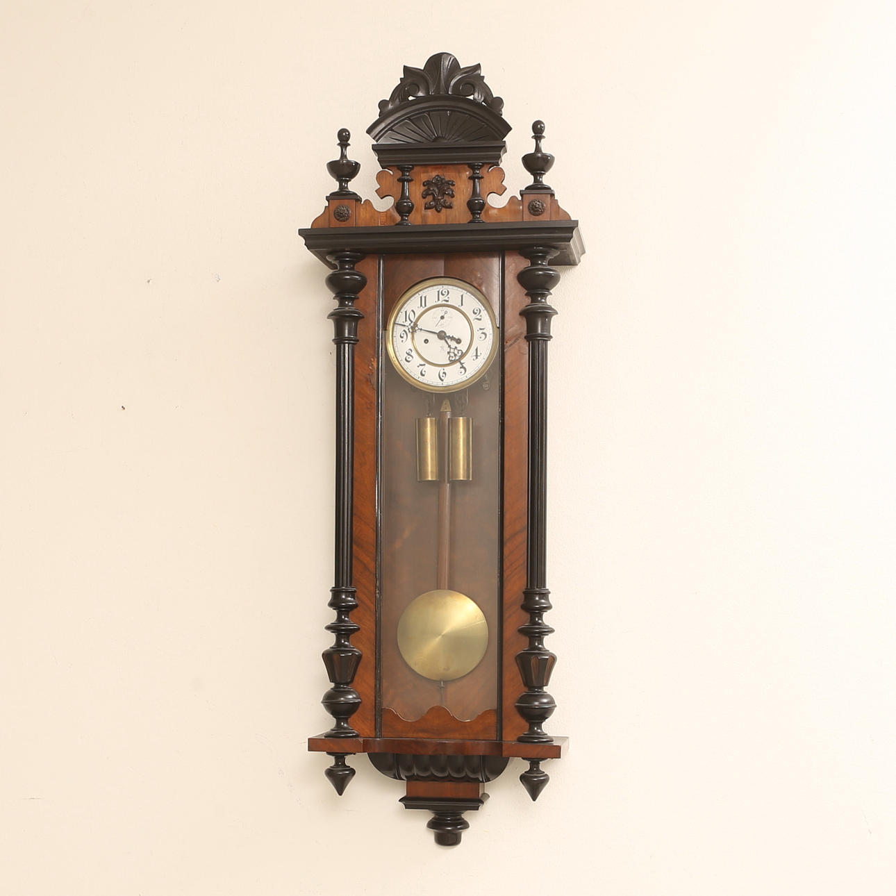 VÆGHÆNG, GB, Nyrenæssance, 18/1900 tallet.