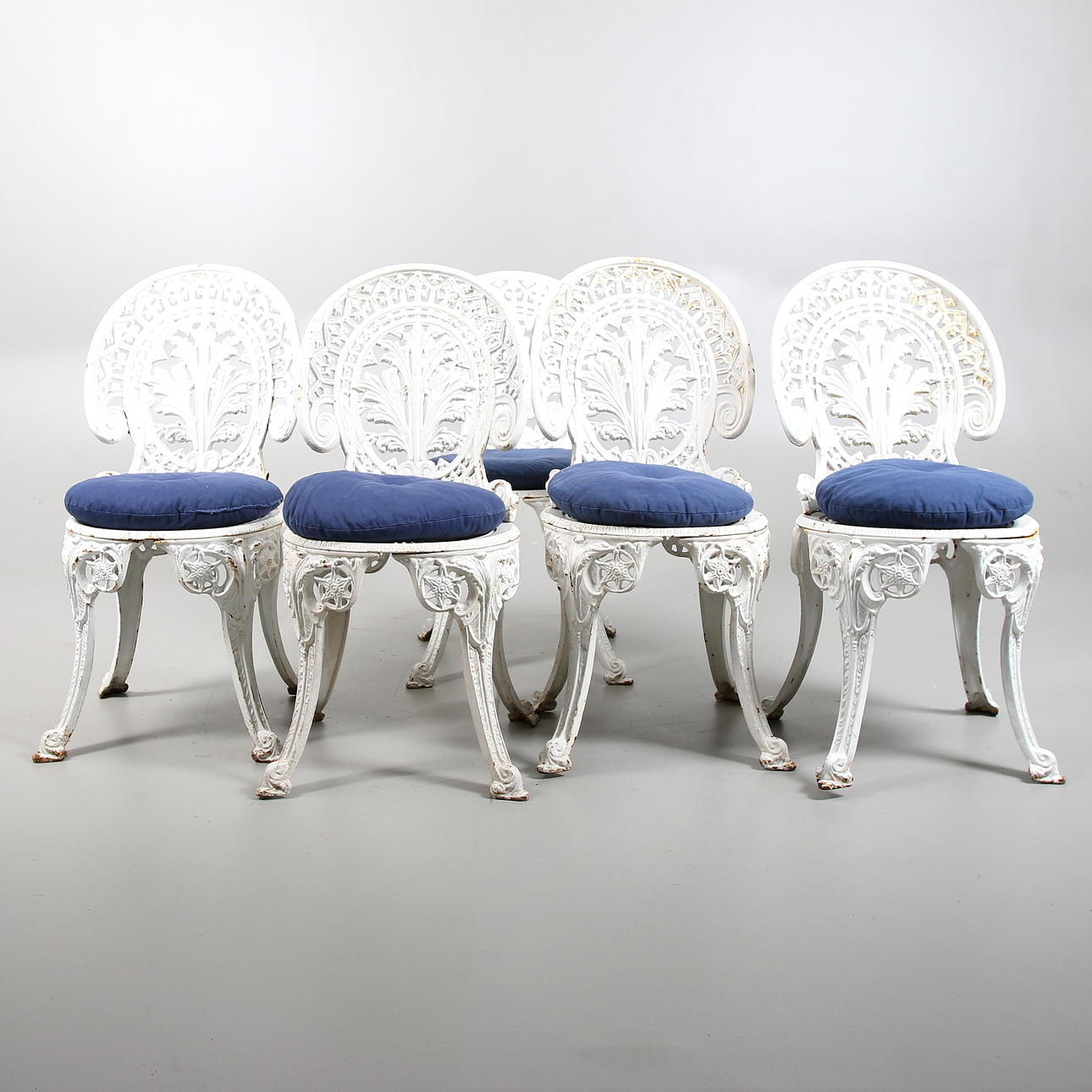 TRÄDGÅRDSMÖBLER, 6 delar, gjutjärn. 1900-talets mitt.