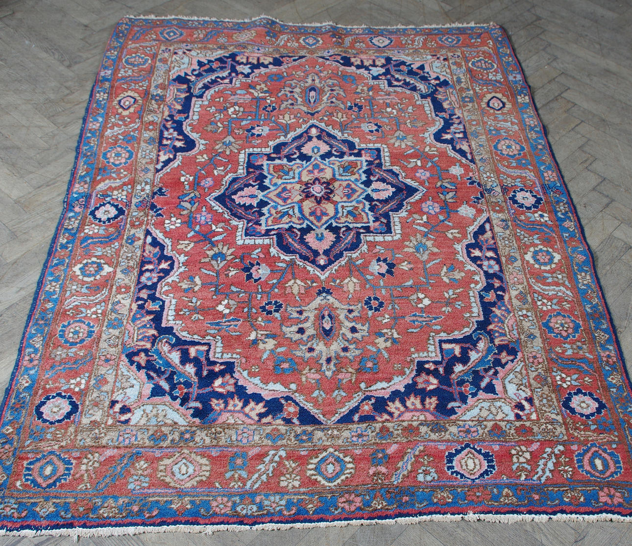 ORIENTMATTA, 193 x 143 cm.