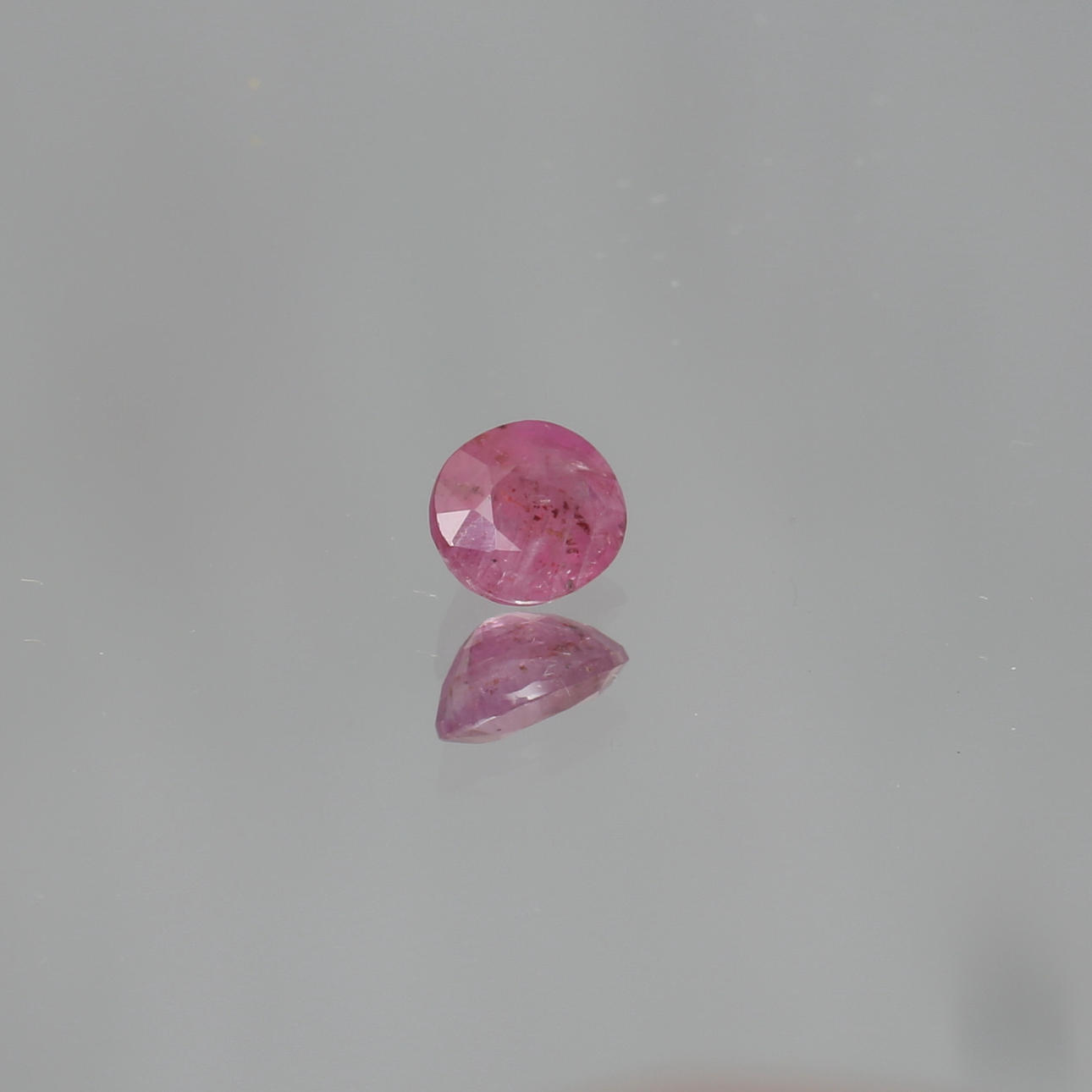 RUBY, about 1.90 ct.