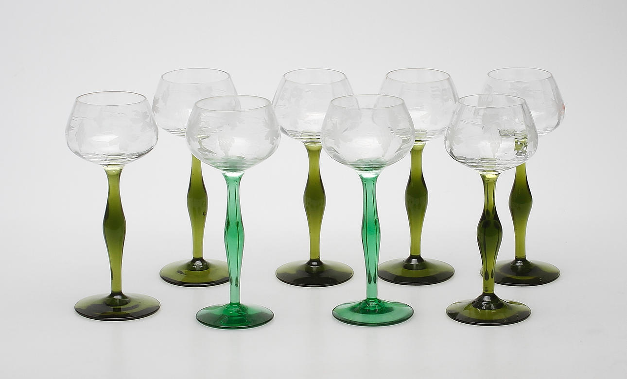 REMMARE, glas, 6 + 2 st, 1900-tal.