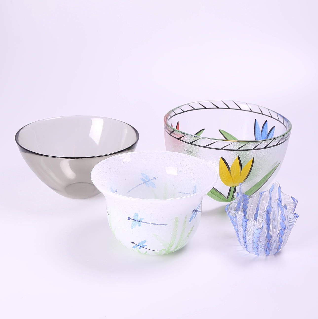 GLASFÖREMÅL, 5 st, blad annat, Skål, Kosta Boda "Tulipa", Ulrica Hydman Vallien.