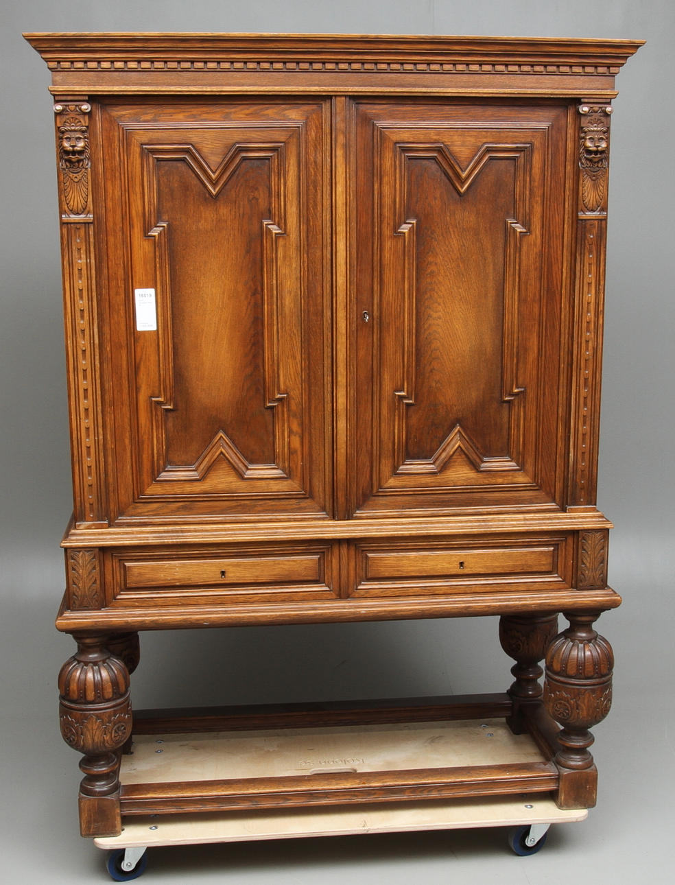 SKÅP, barockstil, 1900-tal.