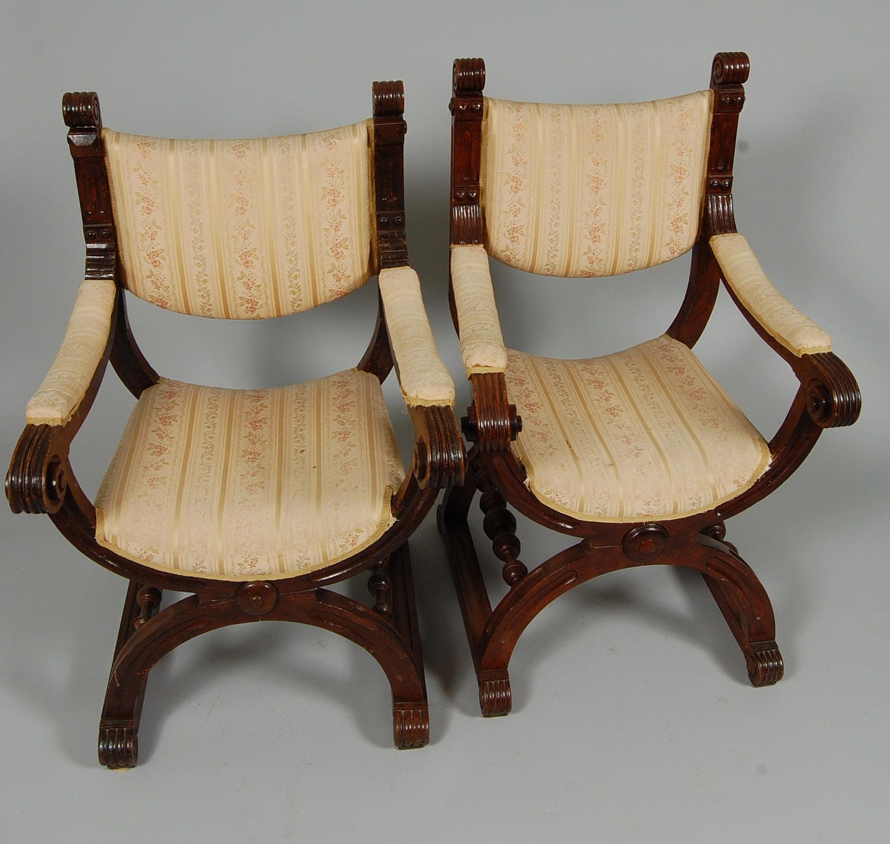 DANTESTOLAR. 1 par, 1800-talets slut.