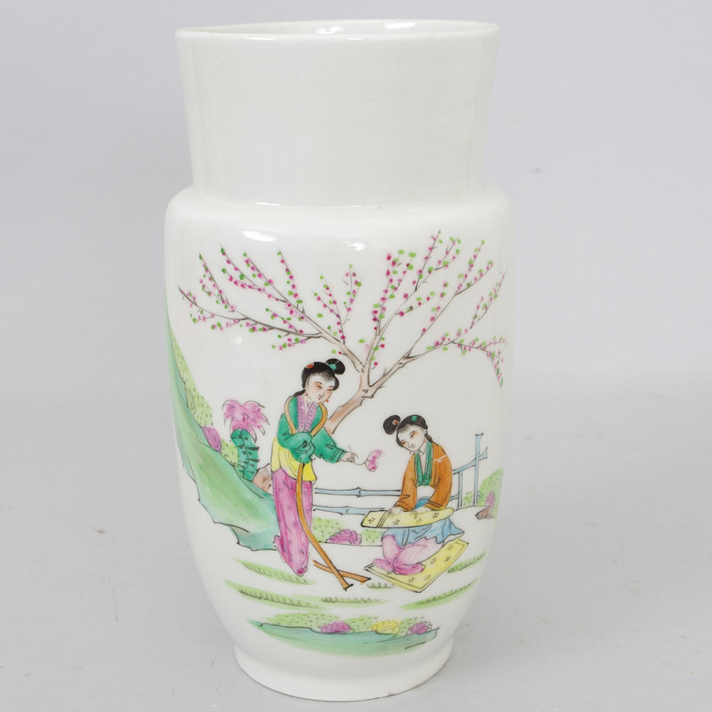 VAS, porslin, famille rose, Kina, 1900-tal.