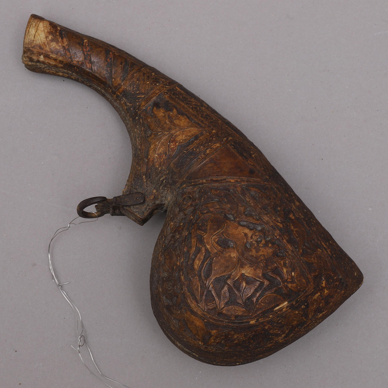 VATTENFLASKA, trä, orientalisk, 18/1900-tal.