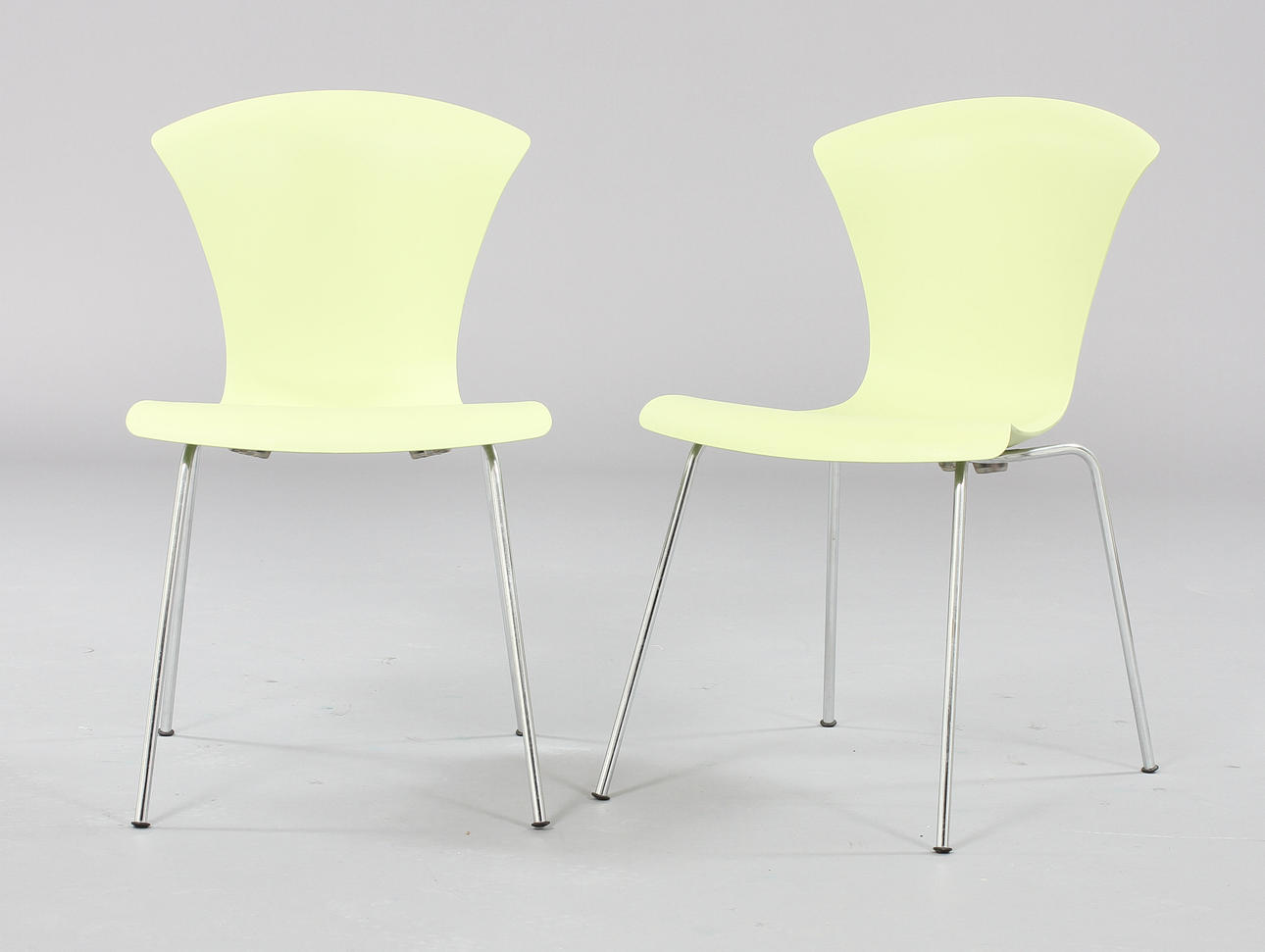 STOLAR, 2 st, "Nihau", Vico Magistretti, Kartell.