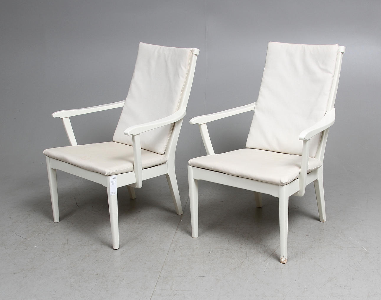 KARMSTOLAR, "Vapensmeden", ett par, design Carl Malmsten.