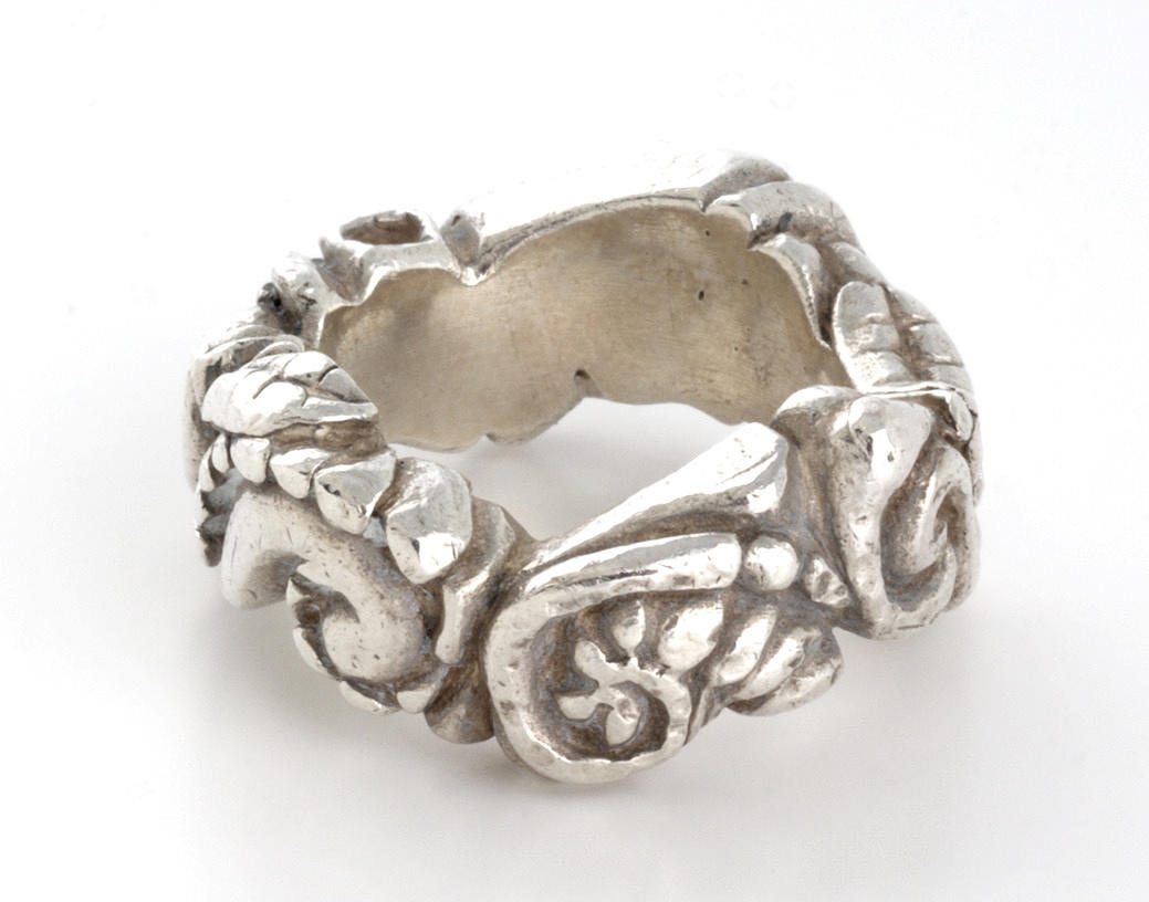 SILVERRING.