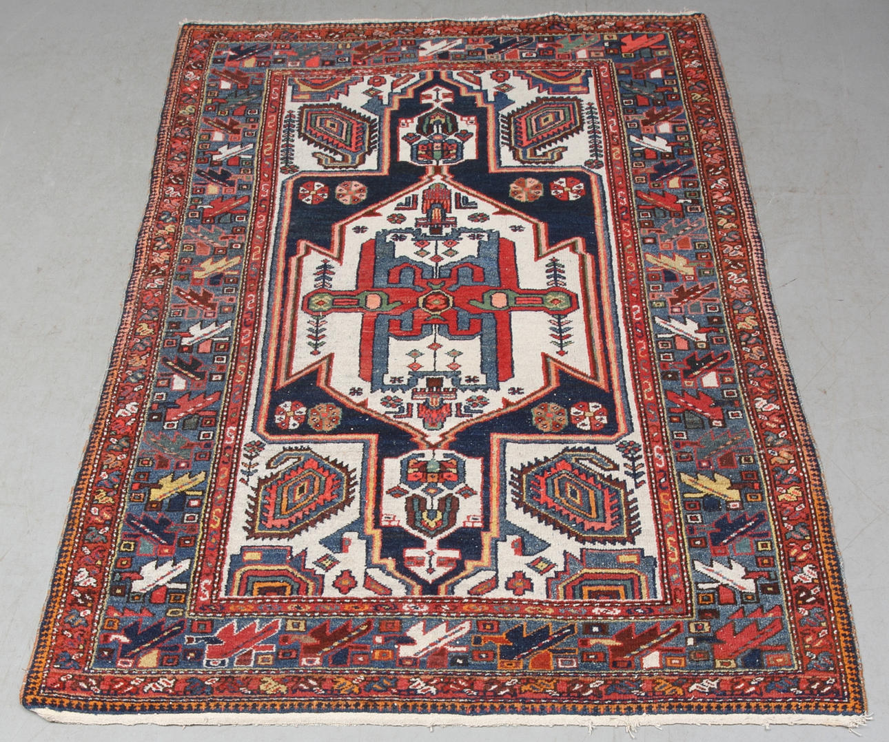 MATTA, orientalisk, ca 190 x 132 cm.