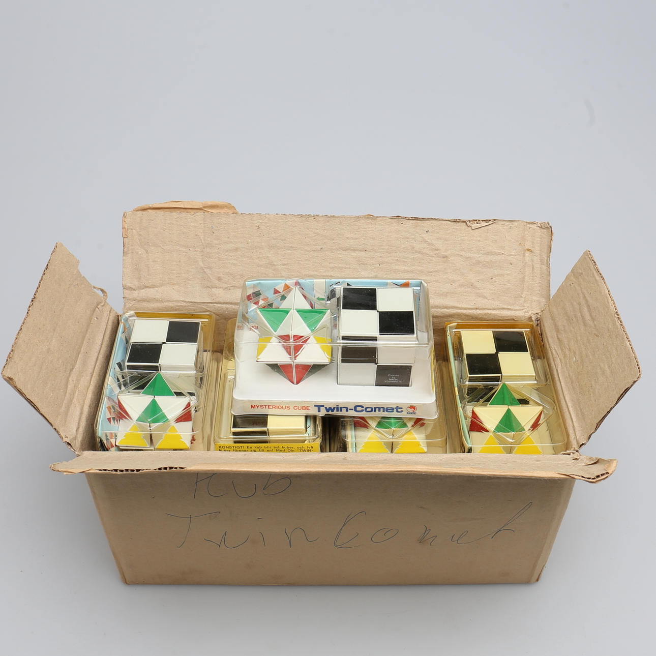 LEKSAKER, 13 st. Kub, Twin-Comet. Shinsei, Hong Kong.