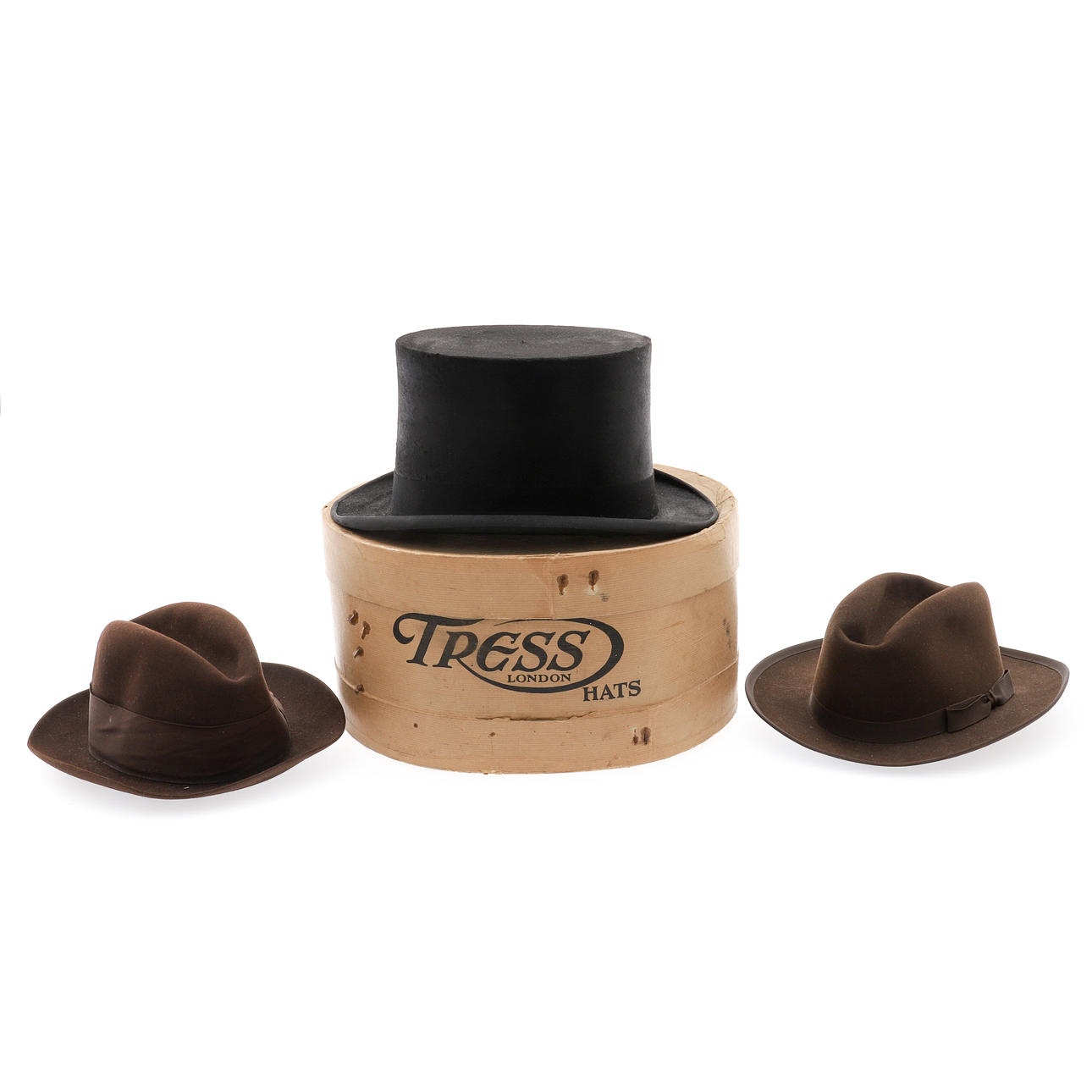 TRESS & CO LONDON: EN SILKE HAT.