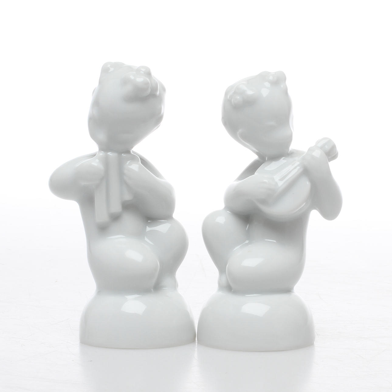 FIGURINER, 2 st, porslin, Eva Staehr-Nielsen, Karlskrona, Omkring 1900-talets mitt.