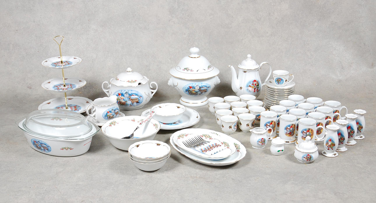 JULSERVIS, porslin, 50 delar, Fyrklövern, nyskick.