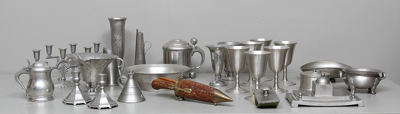 PARTI TENN och MÄSSING, 25 delar tenn, skinkbestick trä/mässing.