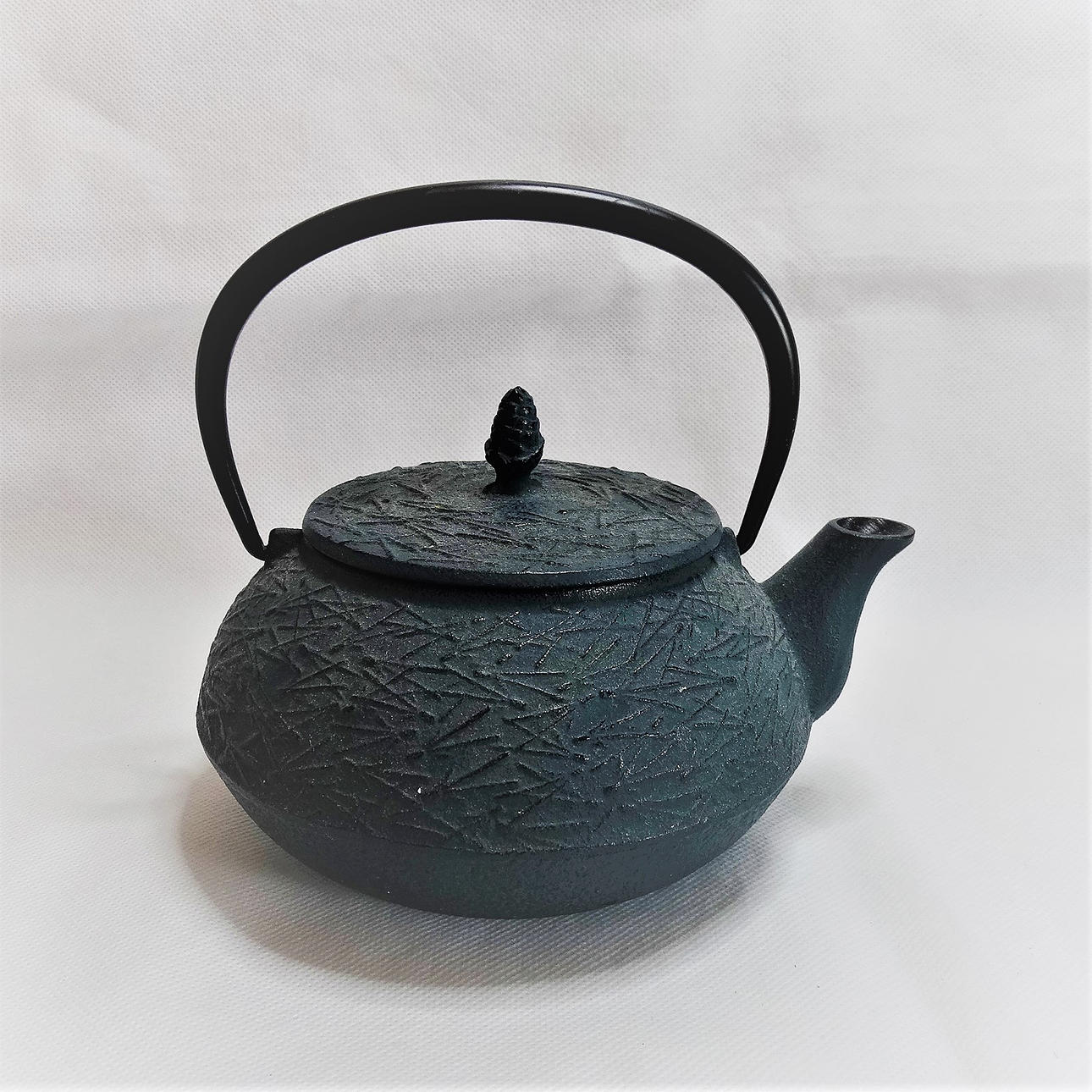 JAPANSK JÄRN TEKANNA.