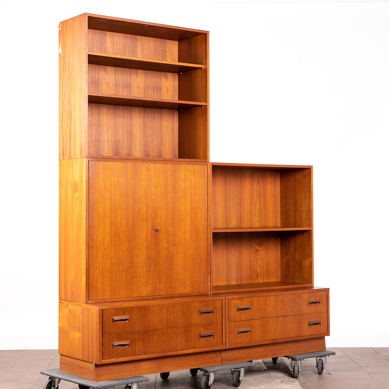 Väggenhet, teak, 1960-tal, Danmark (2).