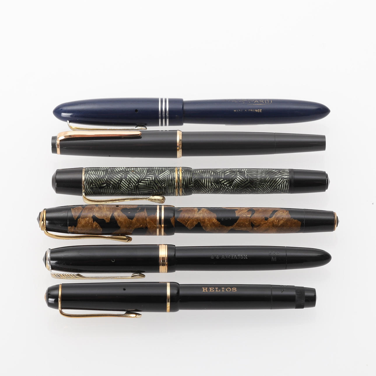 COLECCIÓN PLUMAS 6 PIEZAS.